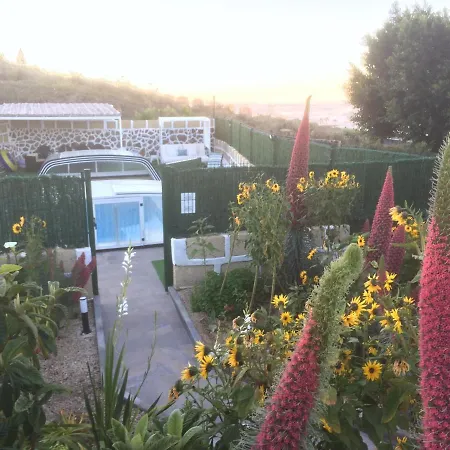 בית כפרי Paraiso. Heated Pool
